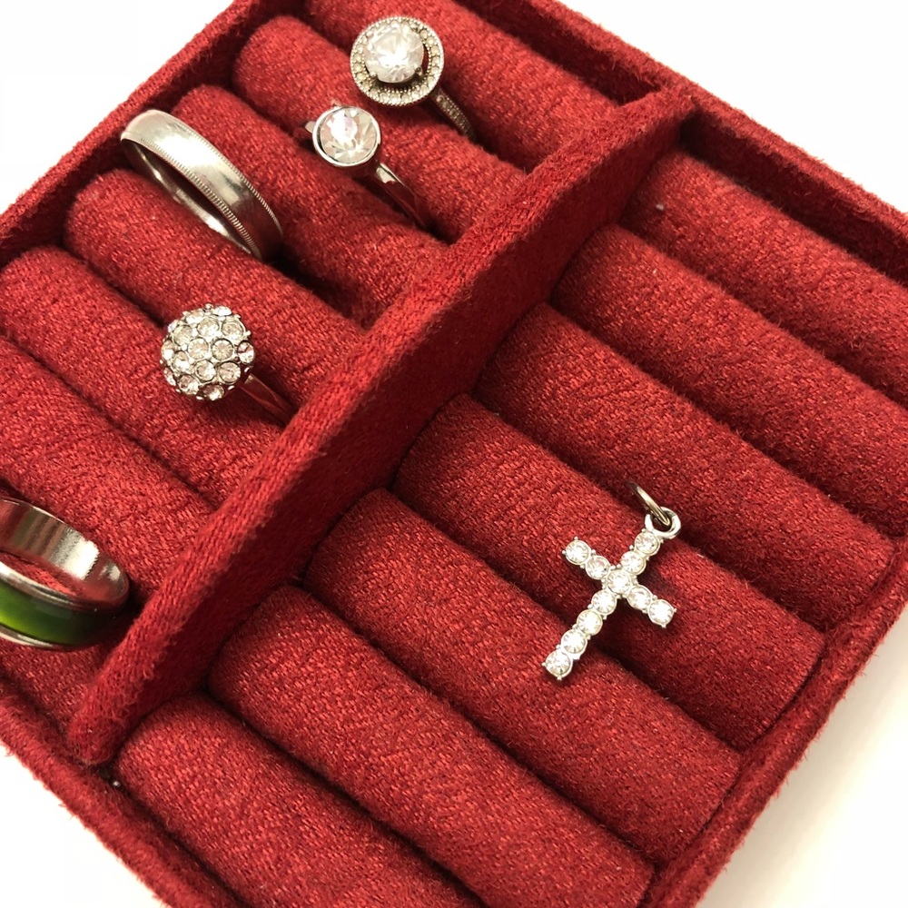 Cross necklace pendant